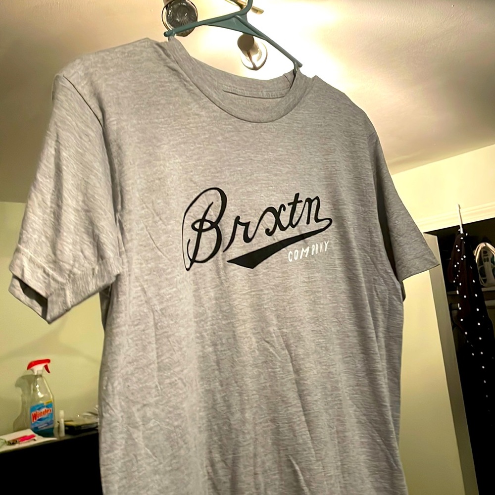 Brixton Simple S/S Grey T Shirt  ~ BRXTON logo & lettering acrosss chest. Sz Med